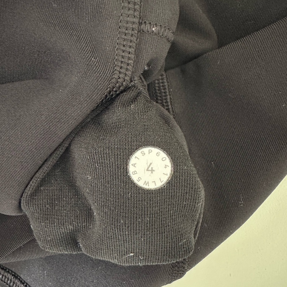 Lululemon Wunder Under Hi-Rise Tight Mix & Mesh 28" Black size 4 - Picture 9 of 9